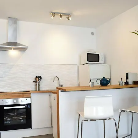 Renove Proche Avec Parking Privatif - Fr-1-251-303 Apartamento Le Lavandou