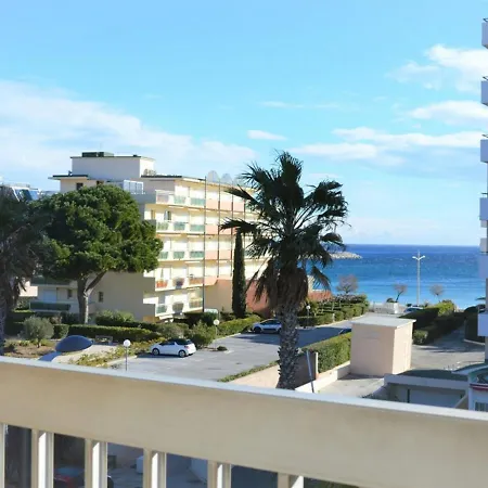 Renove Avec Terrasse, Apercu Et Parking Privatif Au Lavandou, 3 Couchages - Fr-1-251-303 Apartment Le Lavandou